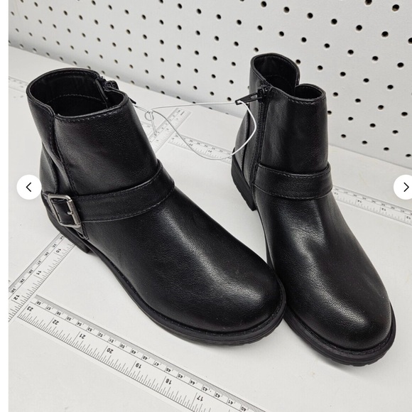 Brand new art class black - Picture 2 of 2